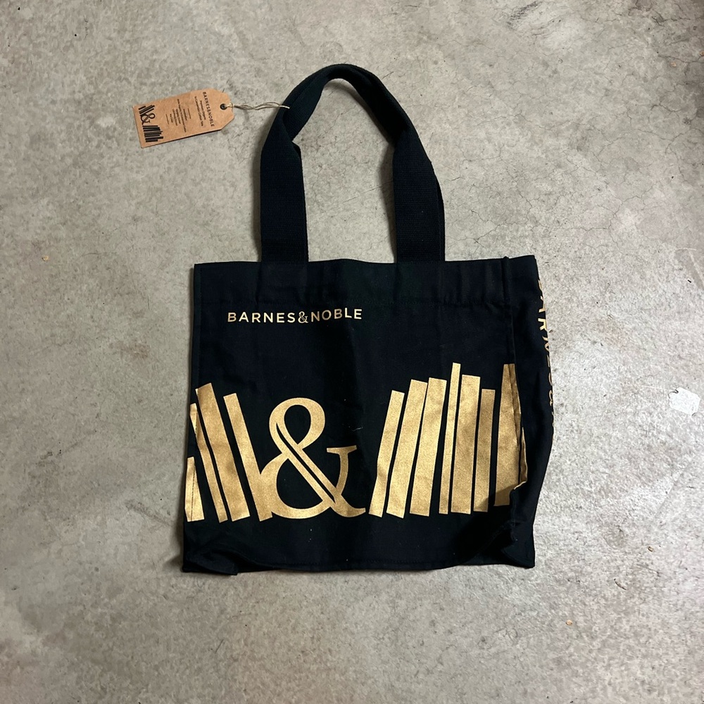 Barnes and Noble cloth tote bag